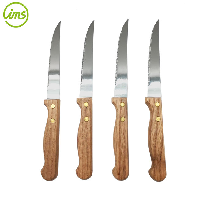 Serrated Blade Steak Knives Set With Wooden Handle